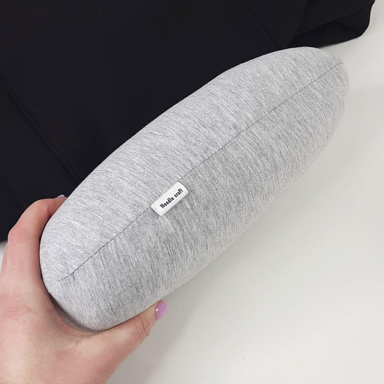 Кравецька подушечка для ВТО Needle Craft Овальна Сіра