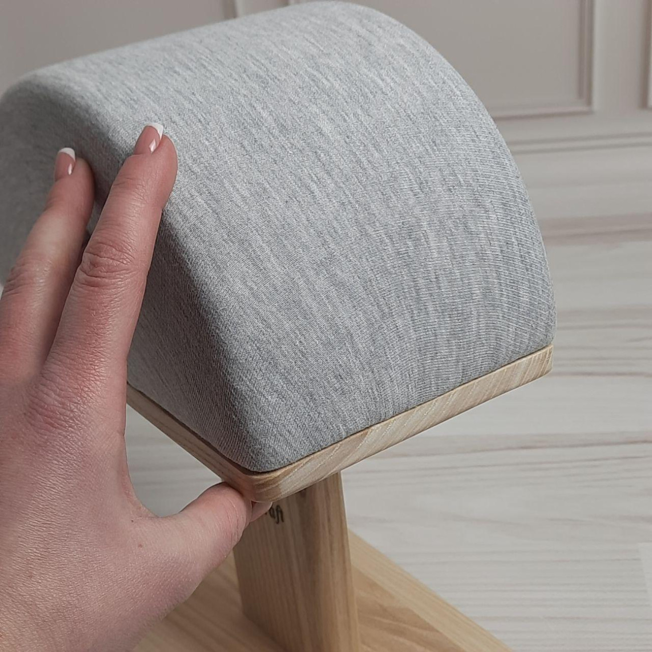 Кравецька колодка для ВТО Needle Craft Каптурна Сіра