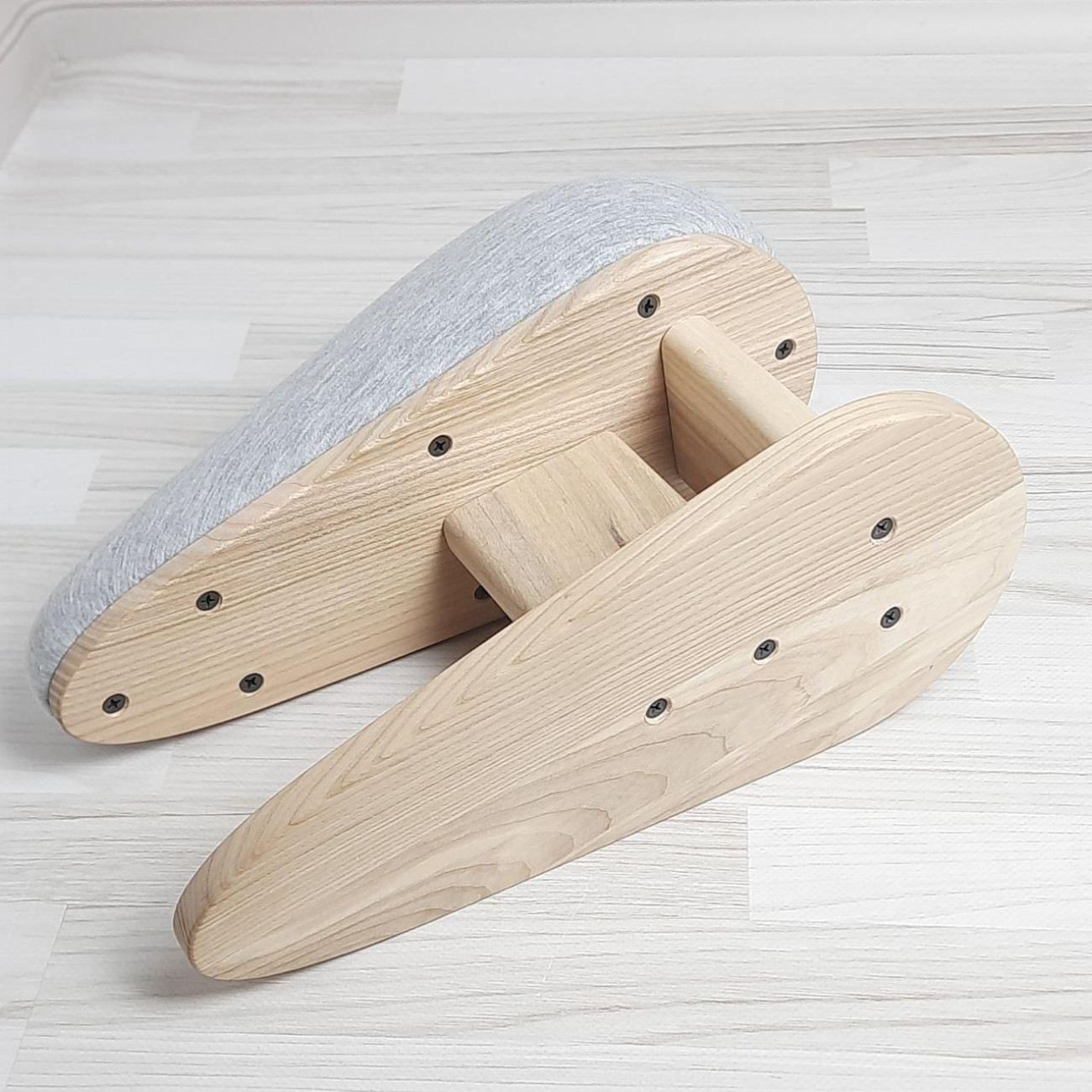 Кравецька колодка для ВТО Needle Craft Крапля на підставці Сіра