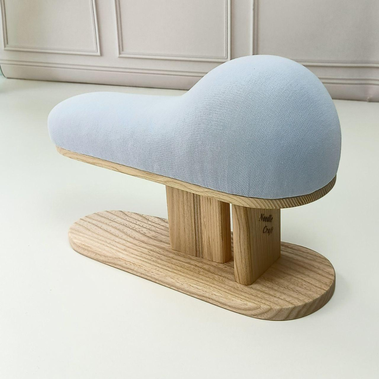 Кравецька колодка для ВТО Needle Craft Корсетна на підставці Блакитна