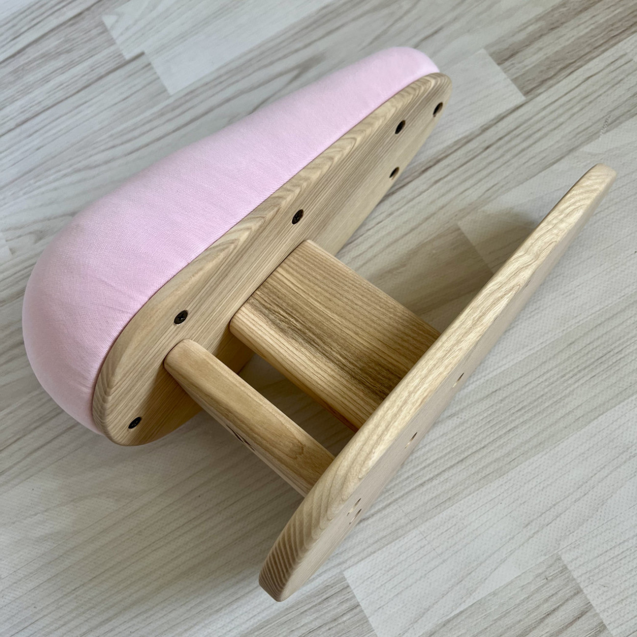 Кравецька колодка для ВТО Needle Craft Крапля на підставці Рожева