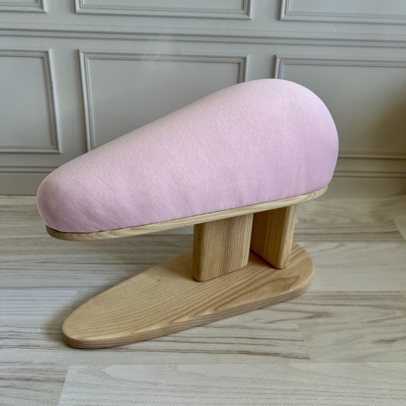 Кравецька колодка для ВТО Needle Craft Крапля на підставці Рожева