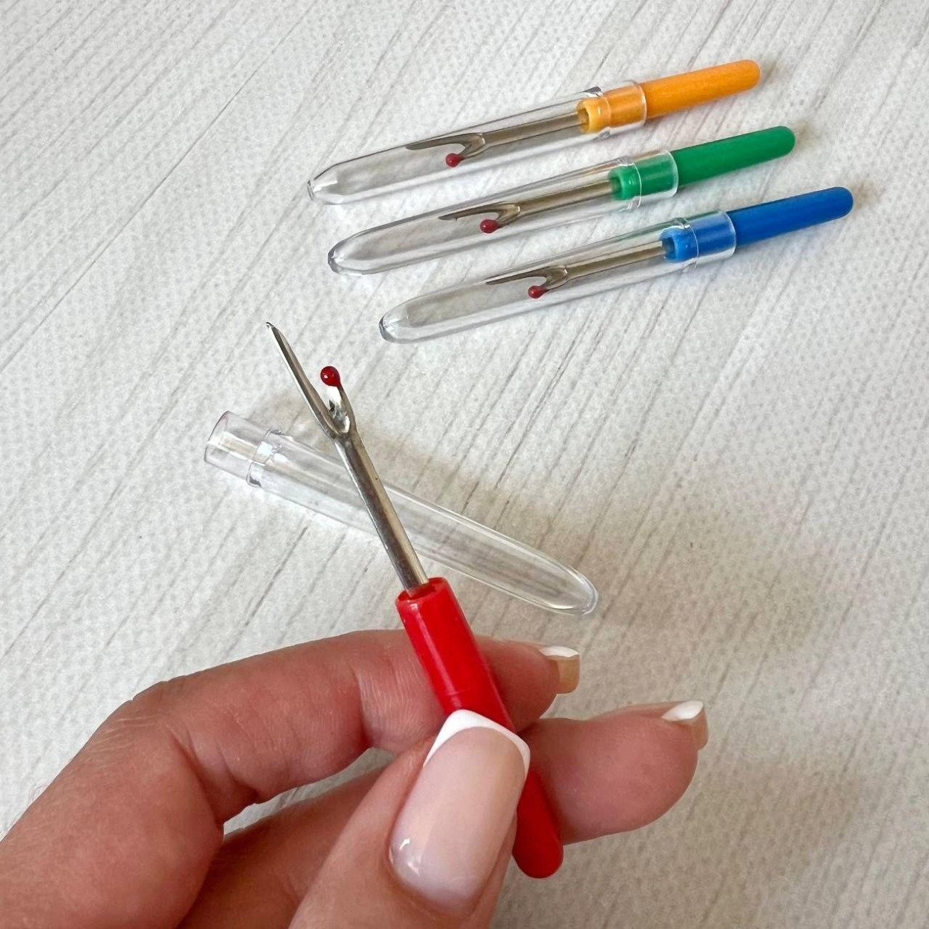 Розпорювач з прозорим ковпачком