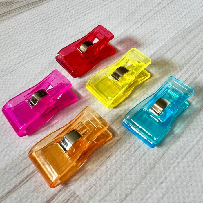 Пластикові кліпси для тканини 3,3 см