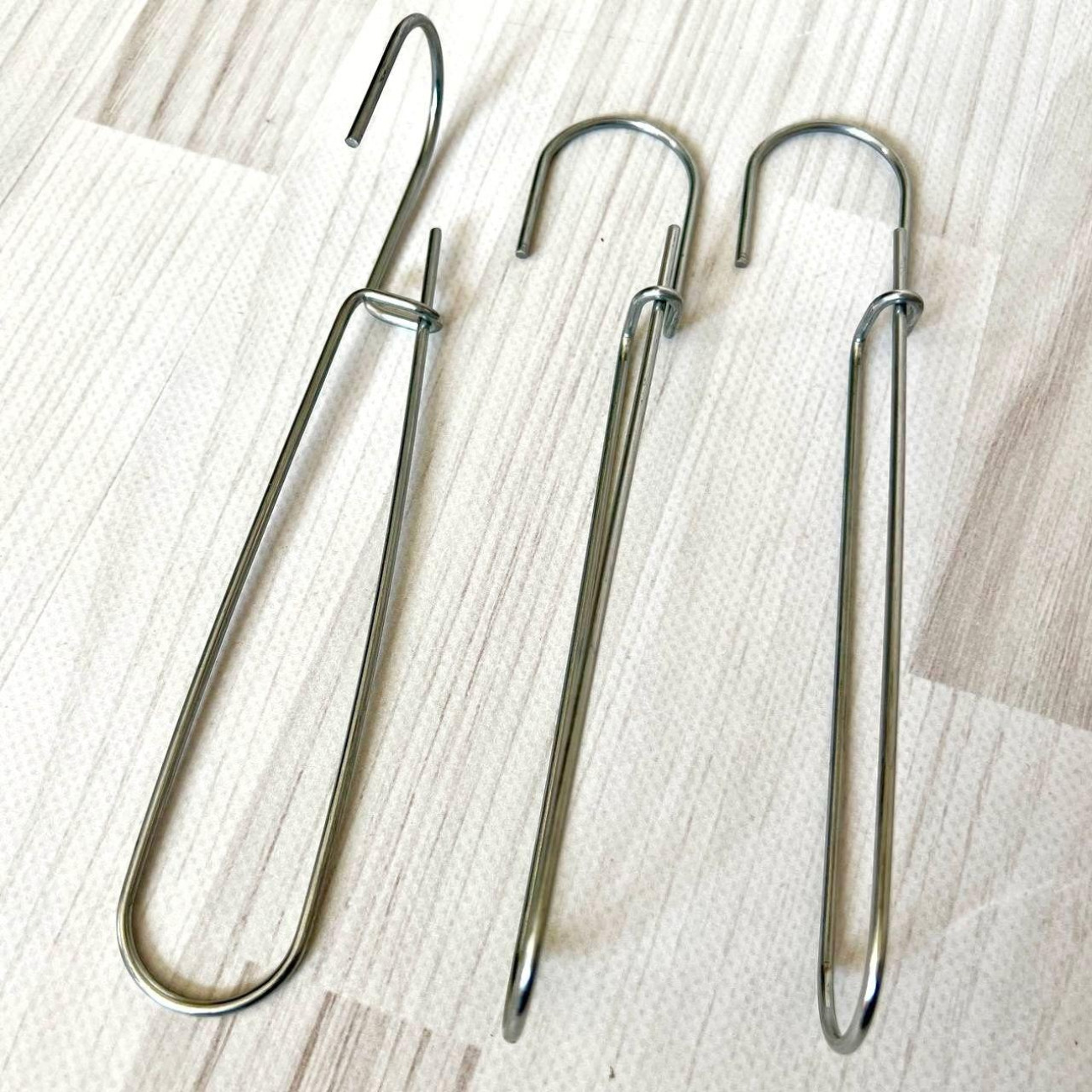 Гачок - вішак для лекал та викрійок