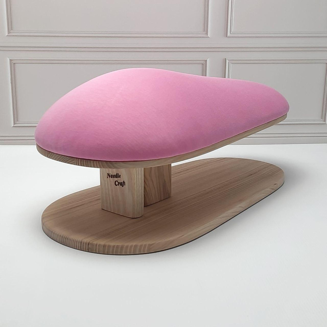 Кравецька колодка для ВТО Needle Craft Кабанчик випуклий Фуксія