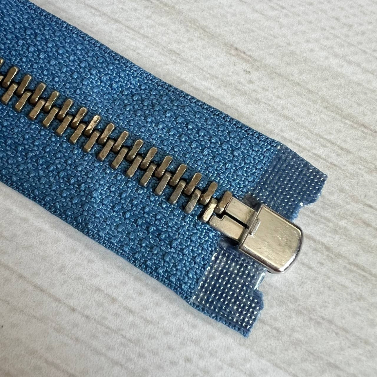 Блискавка металева роз'ємна Opti, 80 см (блакитно-сіра)