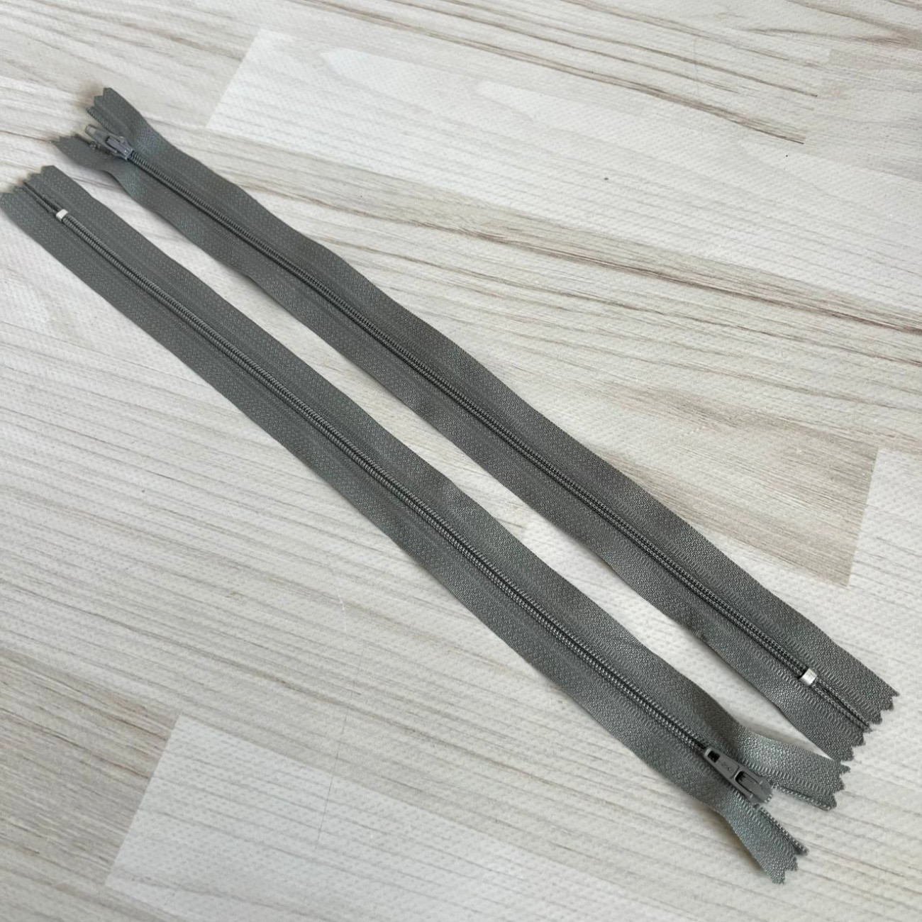 Вита блискавка нероз'ємна, 22 см (сіра)