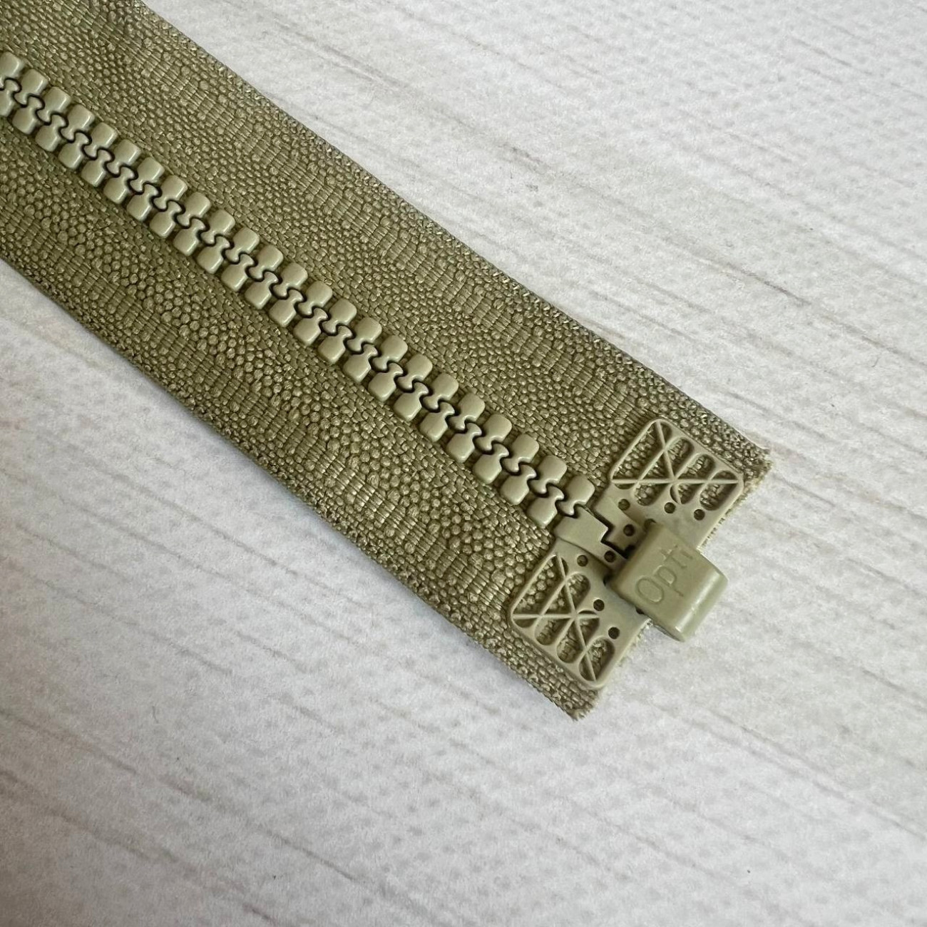 Тракторна блискавка роз'ємна Opti, 40 см (світлий-хакі)