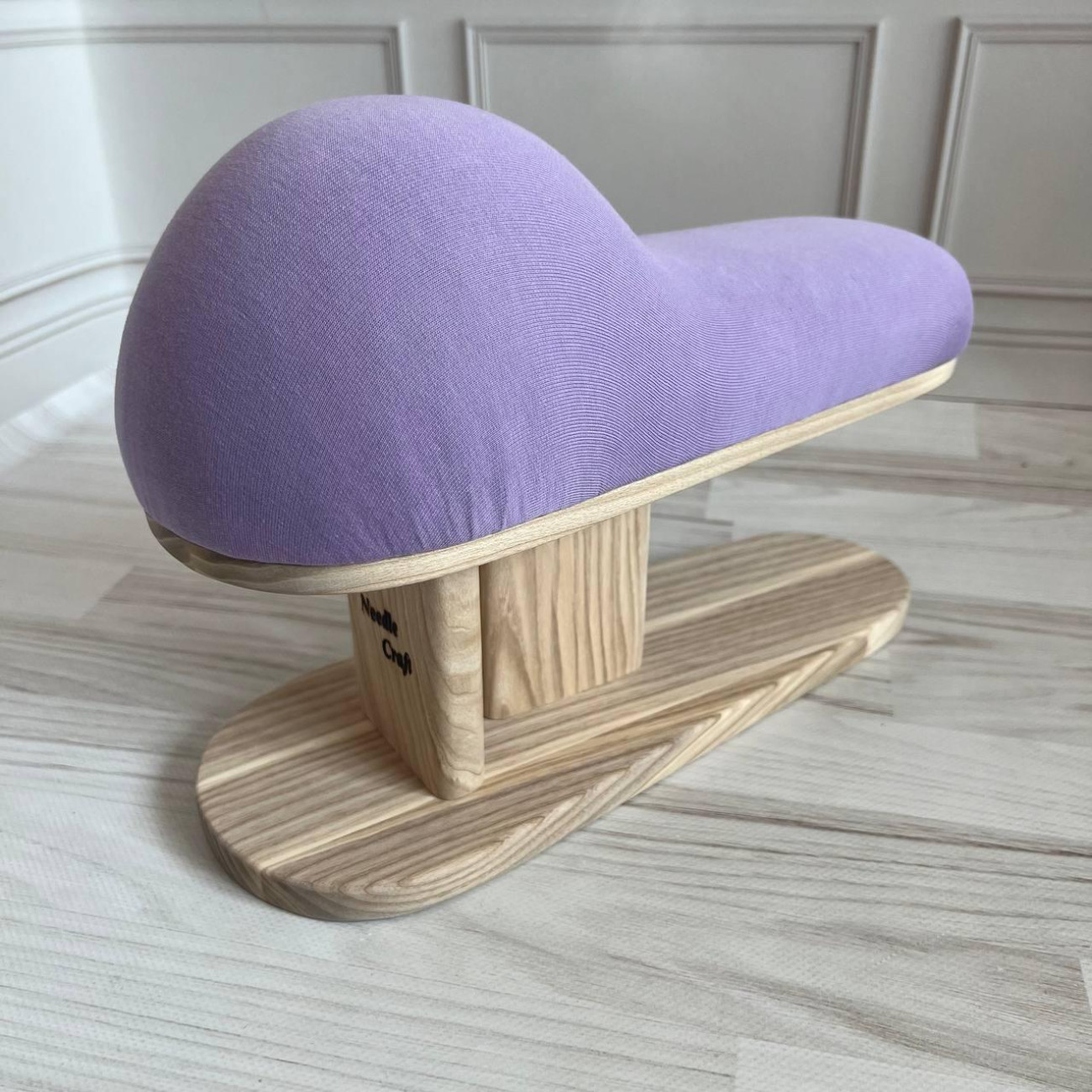 Кравецька колодка для ВТО Needle Craft Корсетна на підставці Лілова