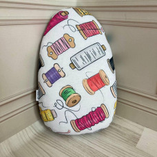 Кравецька подушечка для ВТО Needle Craft Овальна зі швейним малюнком