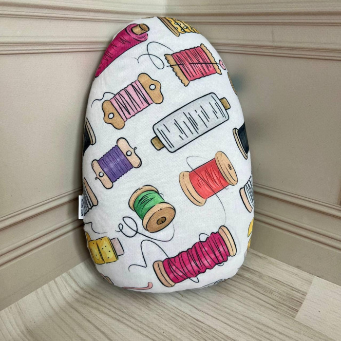 Кравецька подушечка для ВТО Needle Craft Овальна зі швейним малюнком