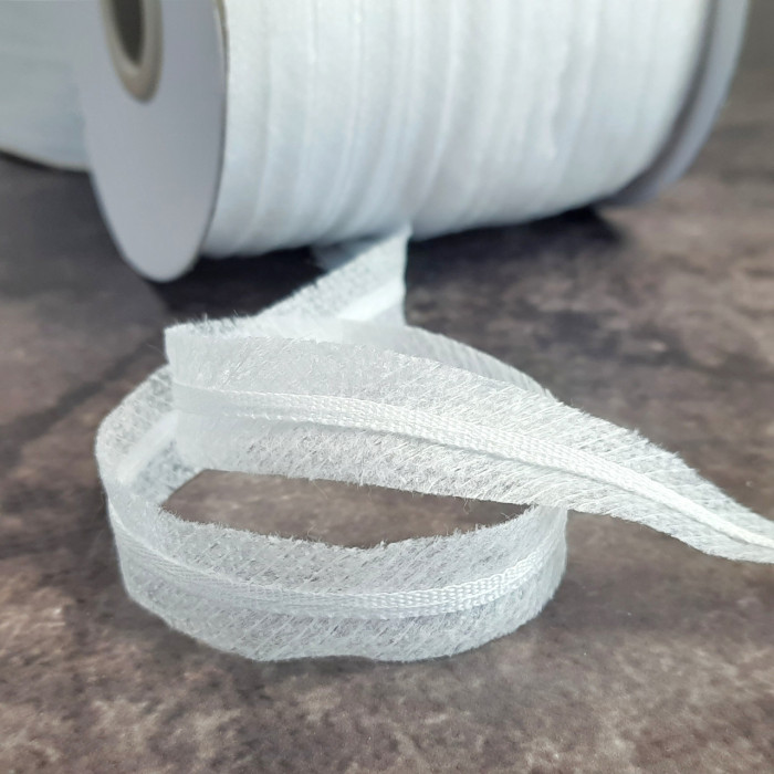 Тасьма клейова по косій, посилена стрічкою (біла)