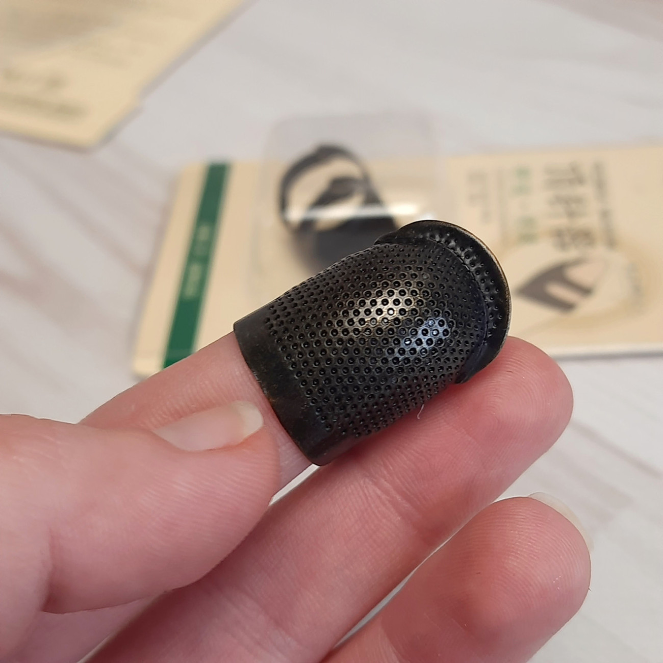 Наперсток відкритий Cherish, розмір М (бронза)