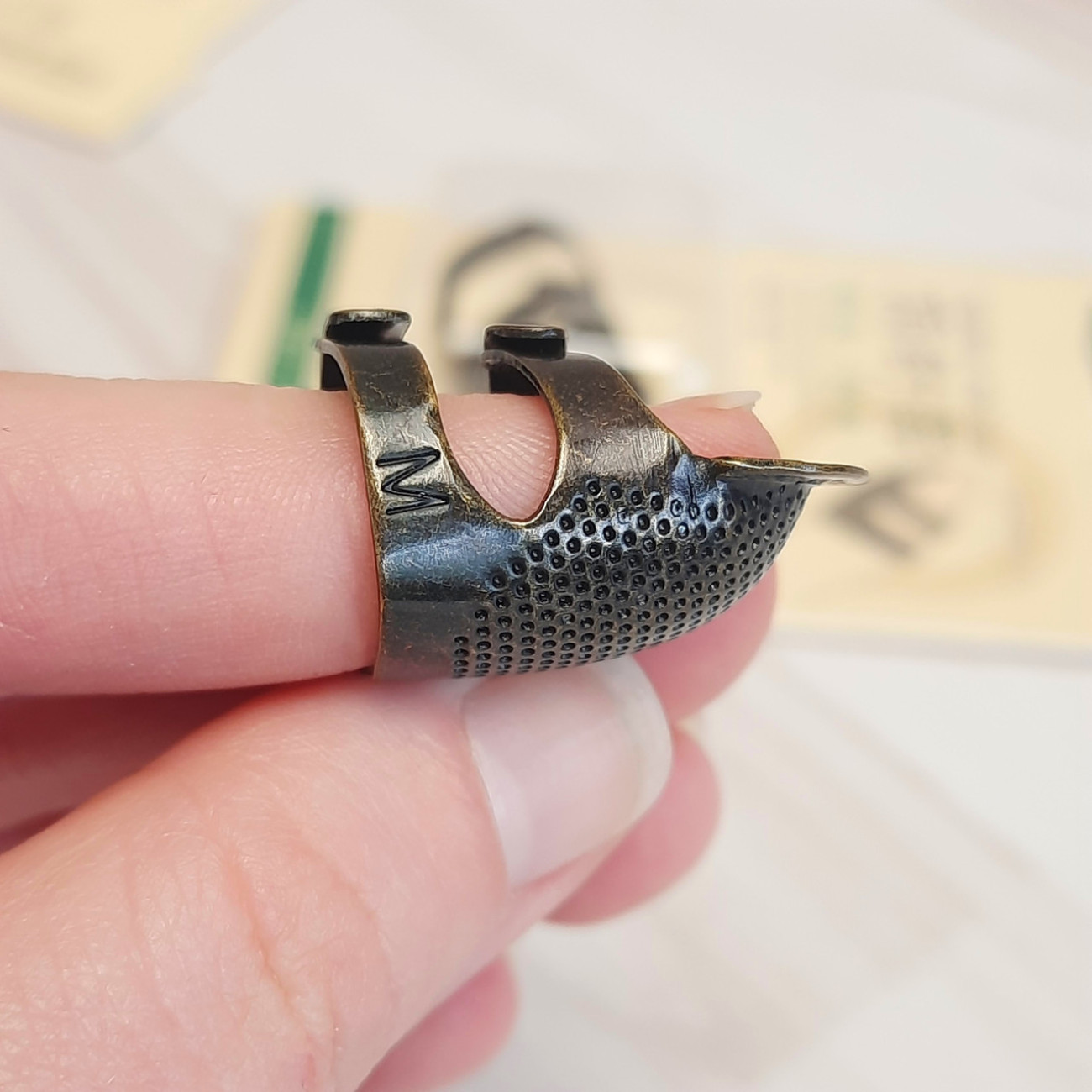 Наперсток відкритий Cherish, розмір М (бронза)