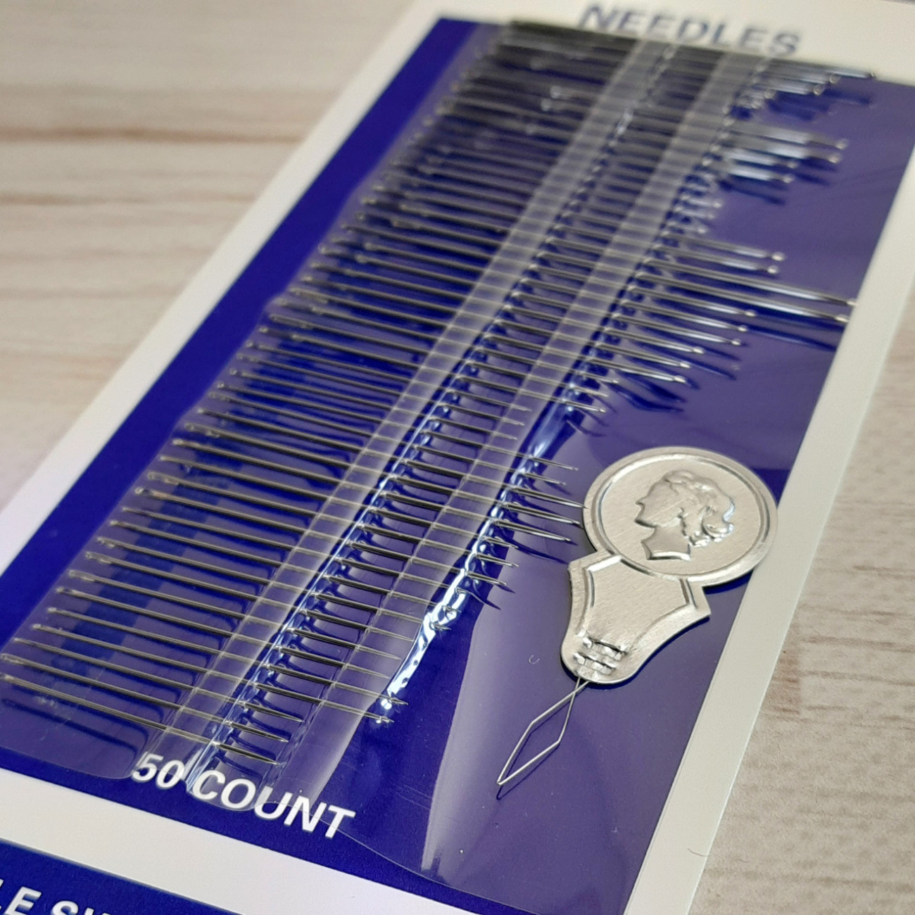 Голки для ручного шиття асорті, набір з нитковтягувачем (50шт)