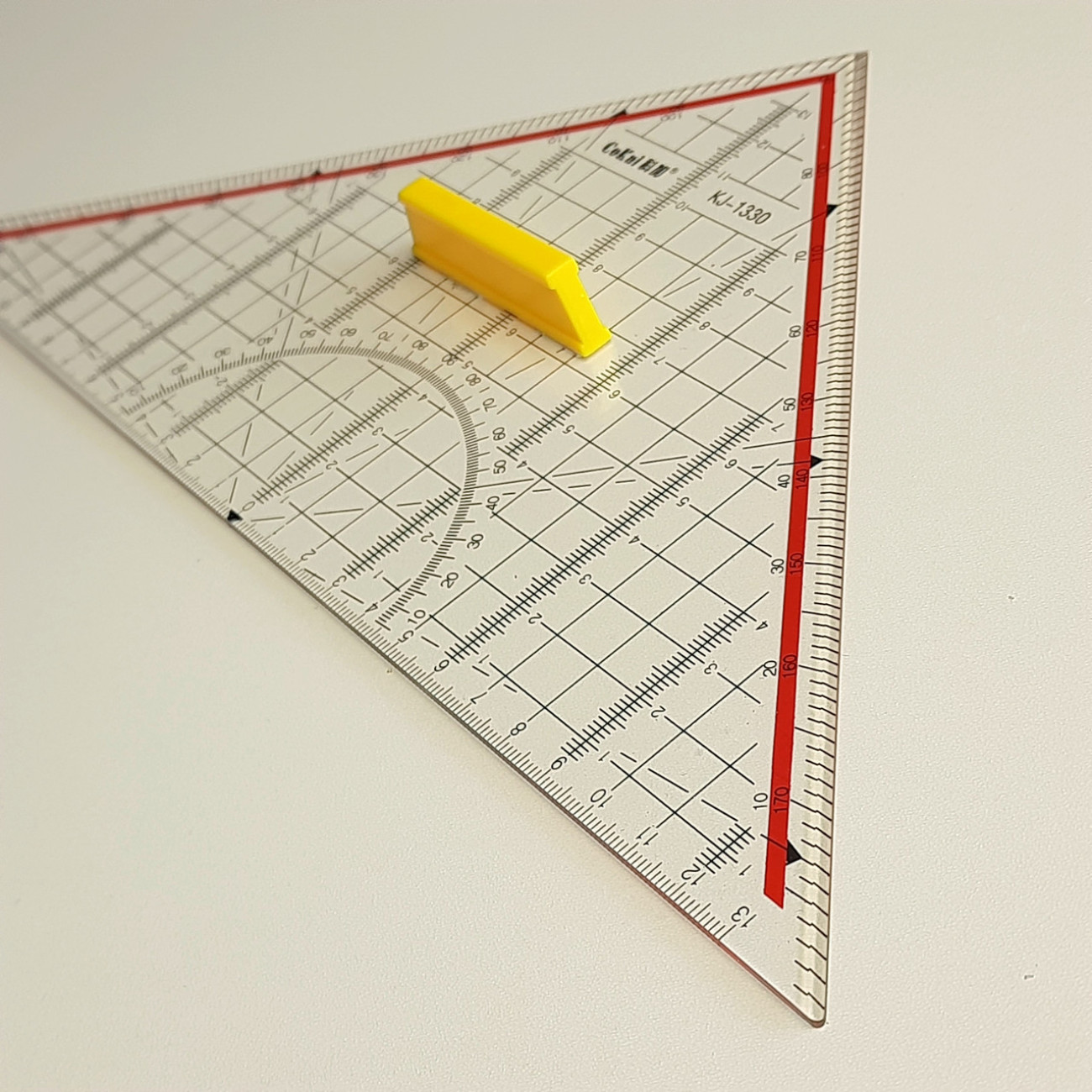 Лінійка трикутник з жовтою ручкою KJ-1330