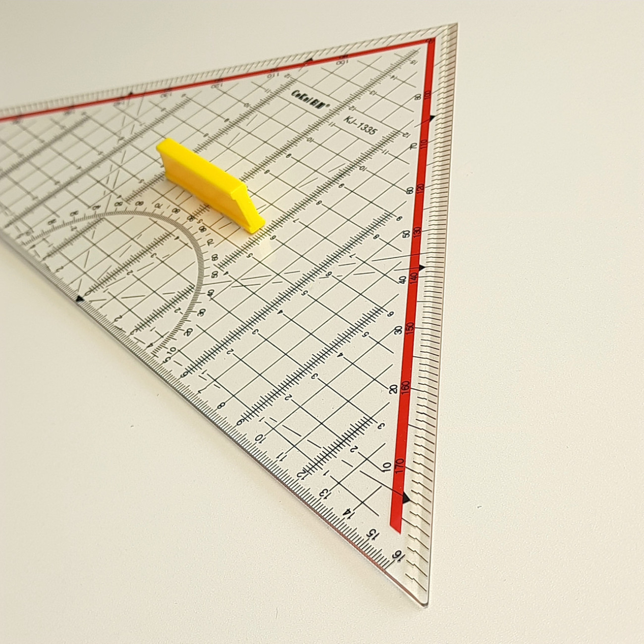 Лінійка трикутник з жовтою ручкою KJ-1335