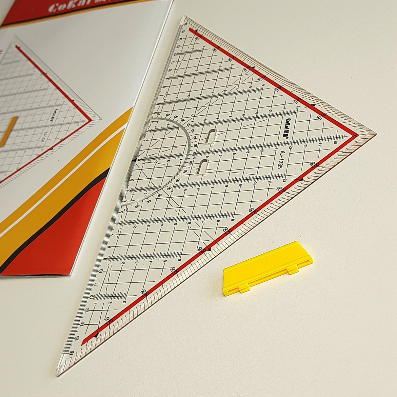 Лінійка трикутник з жовтою ручкою KJ-1335