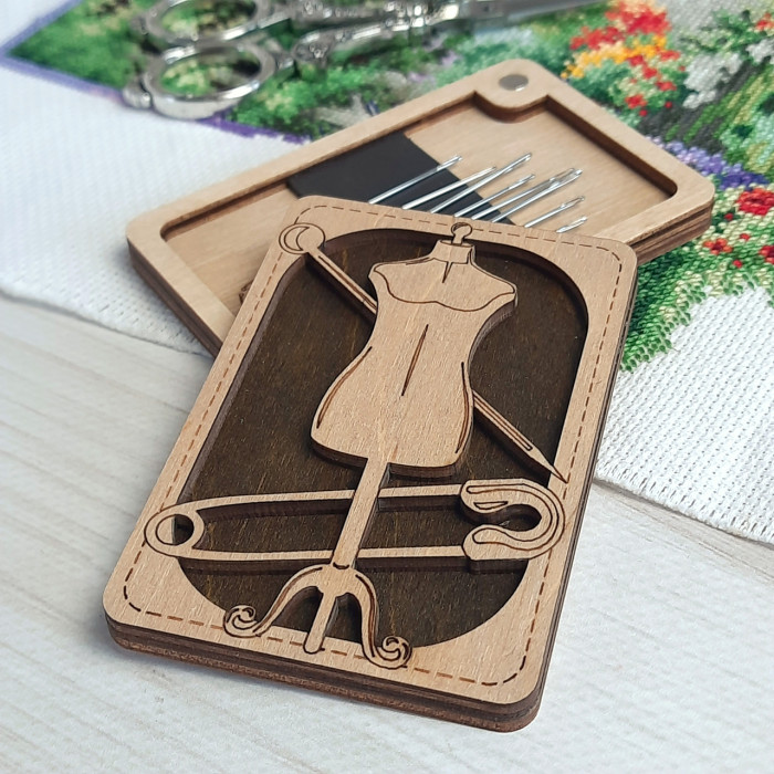 Дерев'яна гольниця для рукоділля 