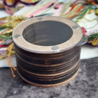 Дерев'яна скринька для рукоділля кругла з прозорою кришкою