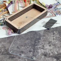 Дерев'яна скринька для рукоділля з прозорою кришкою прямокутна