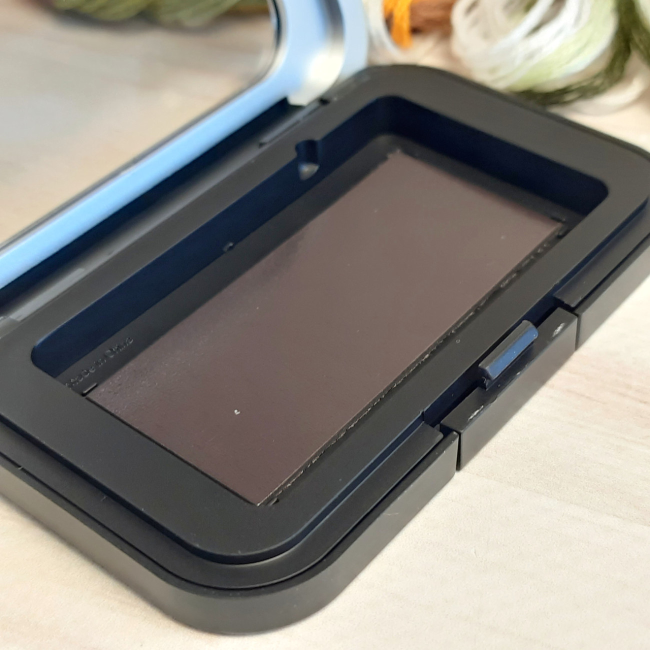 Гольниця-коробка чорна з прозорим віконцем та магнітом