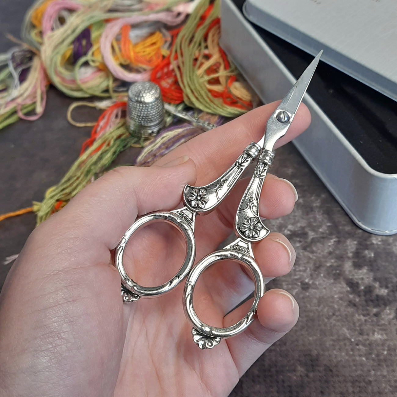 Вінтажний набір (ножиці, наперсток, шило, кейс для голок), (срібло)