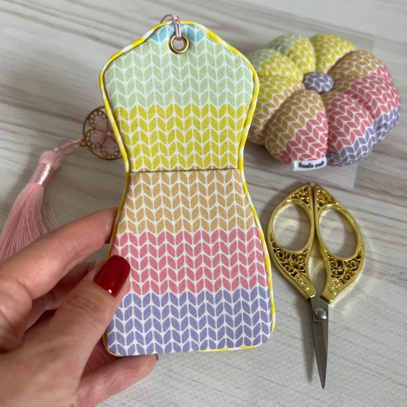 Вінтажний набір Needle Craft (ножиці, чохол для ножиць, гольниця гарбузик)