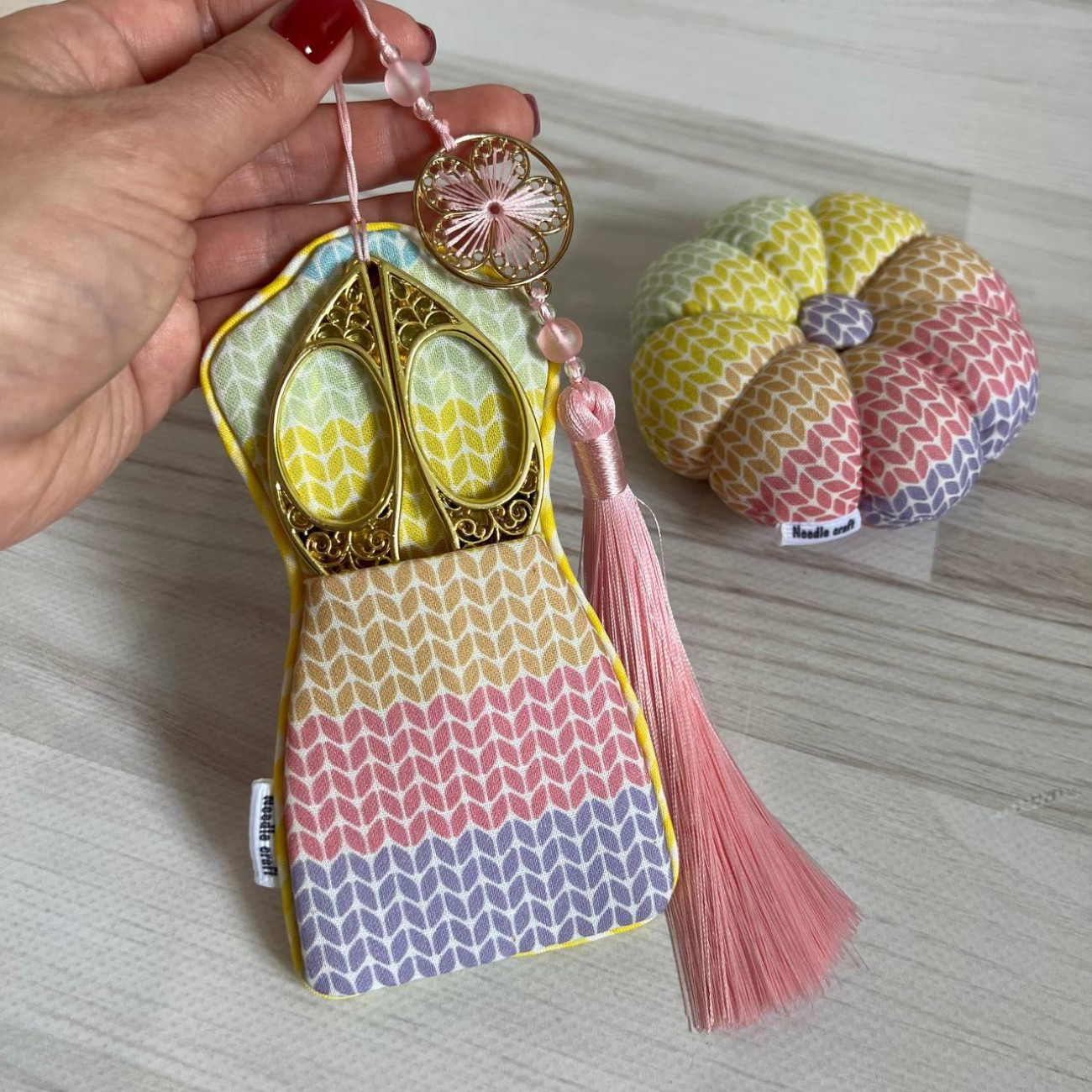 Вінтажний набір Needle Craft (ножиці, чохол для ножиць, гольниця гарбузик)