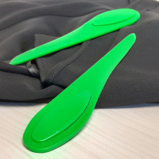 Кілочок пластиковий для вивертання кутів (зелений)
