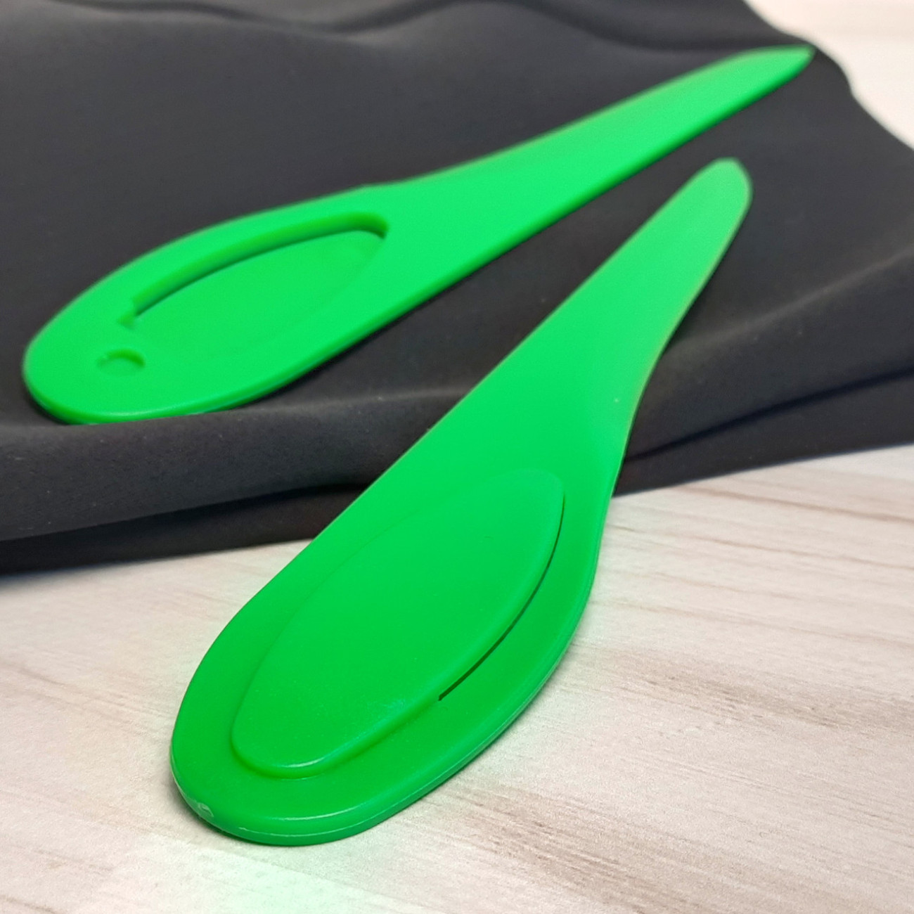 Кілочок пластиковий для вивертання кутів (зелений)