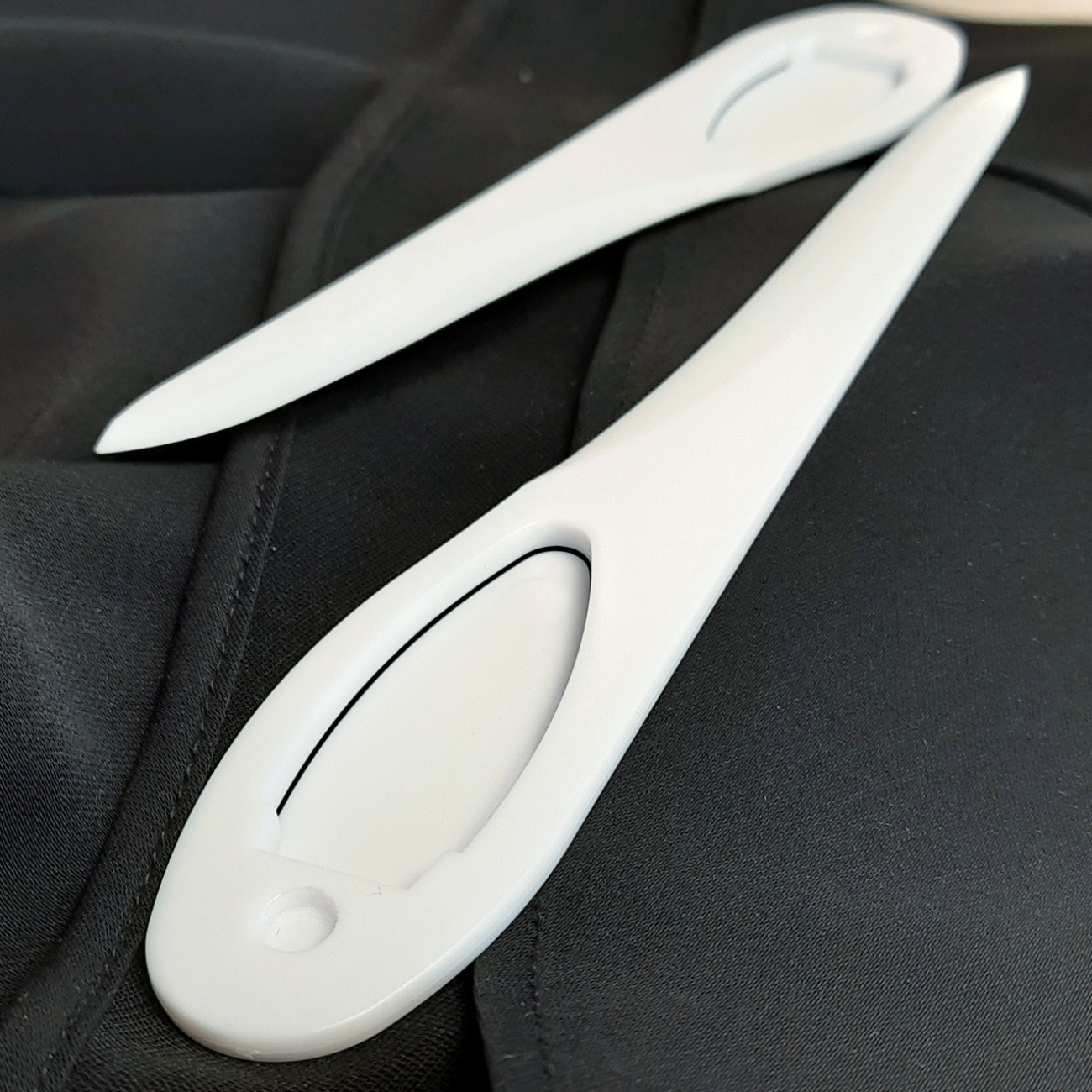 Кілочок пластиковий для вивертання кутів (білий)