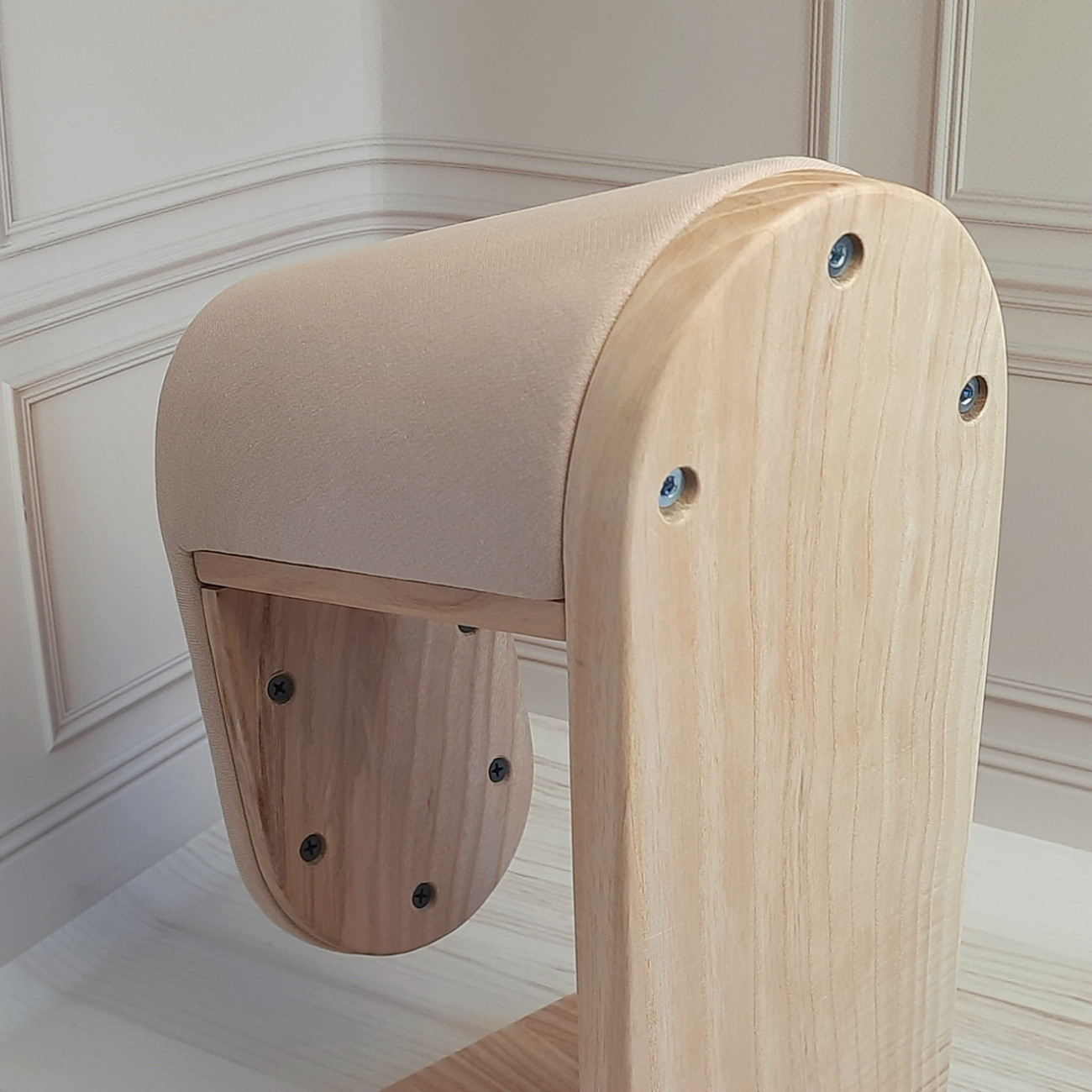 Кравецька колодка для ВТО Needle Craft Плече велике Бежеве