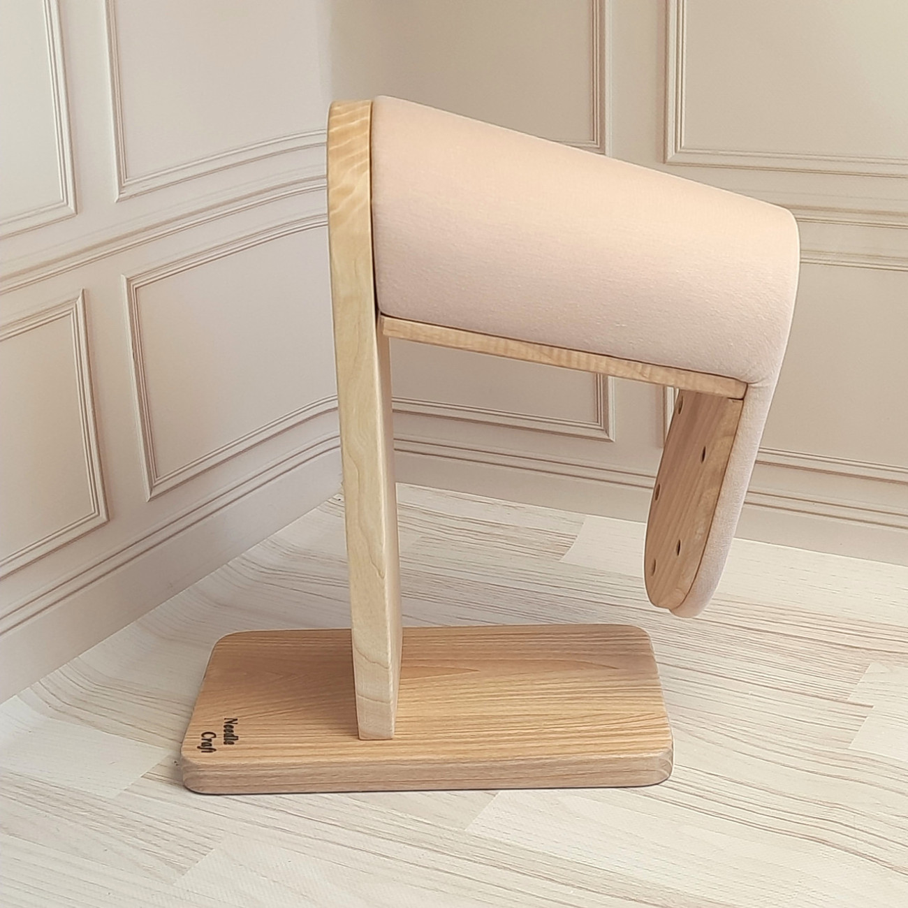 Кравецька колодка для ВТО Needle Craft Плече велике Бежеве