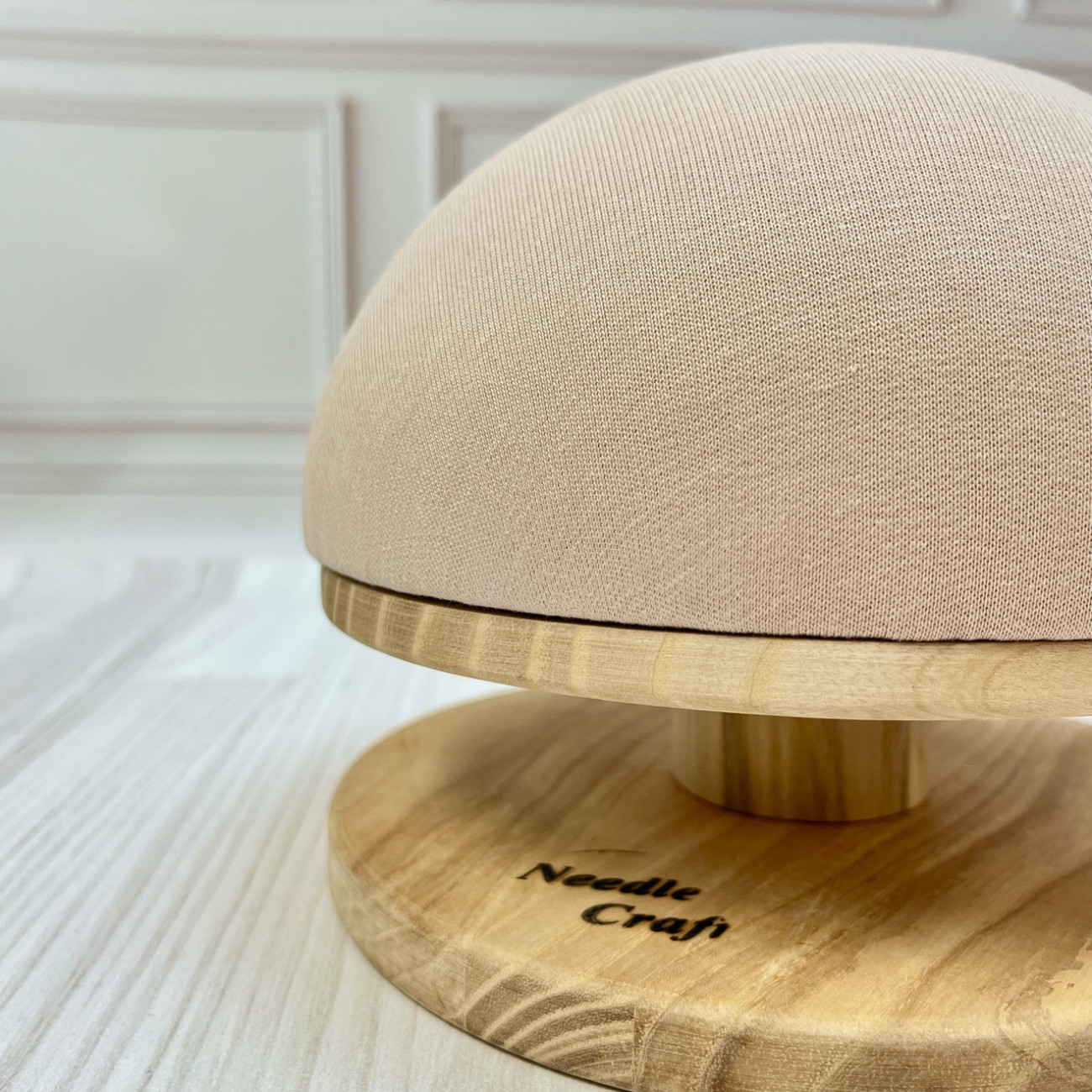 Кравецька колодка для ВТО Needle Craft Груди на підставці 18 см Бежеві