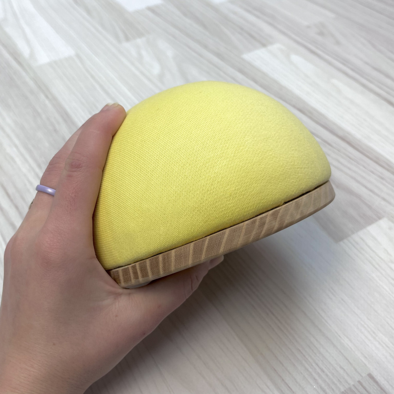 Кравецька колодка для ВТО Needle Craft Груди на підошві 14 см Жовта