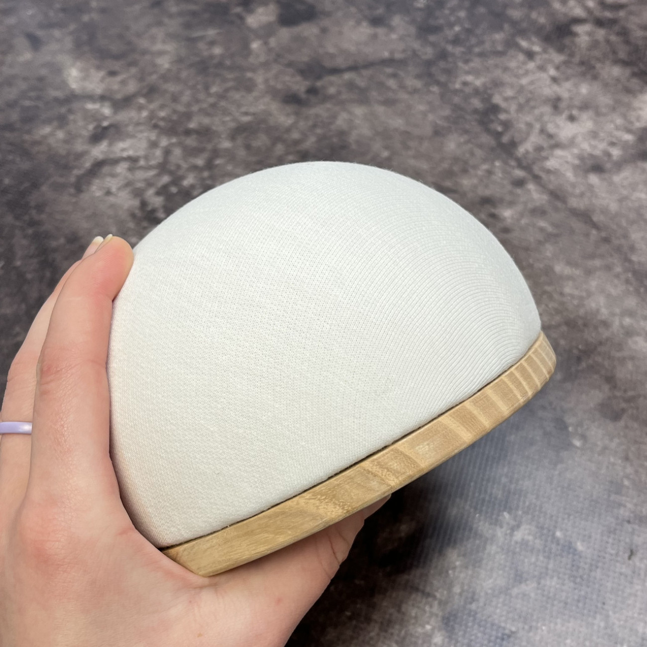 Кравецька колодка для ВТО Needle Craft Груди на підошві 14 см Молочна