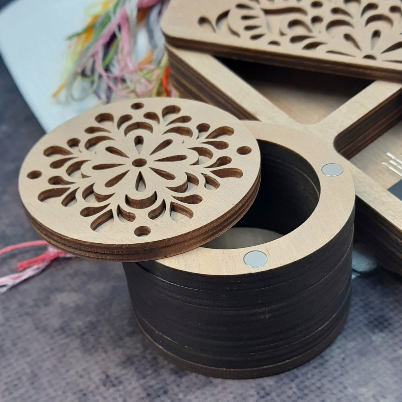 Подарунковий рукодільний набір №1 (прямокутний органайзер з голками та кругла скринька)