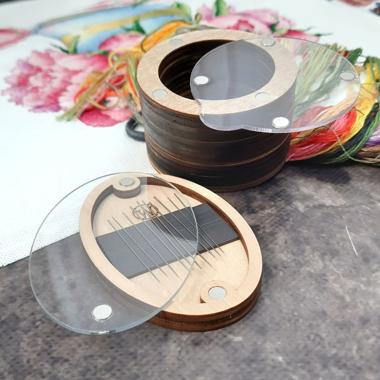 Подарунковий рукодільний набір №2 (гольниця овальна з голками та скринька овальна з прозорими кришками)