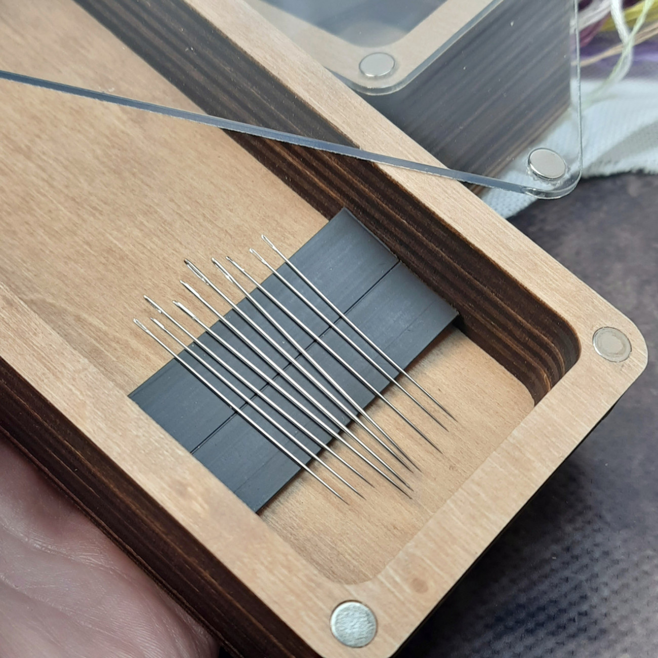 Подарунковий рукодільний набір №3 (скринька квадратна та прямокутна з голками та прозорими кришками)