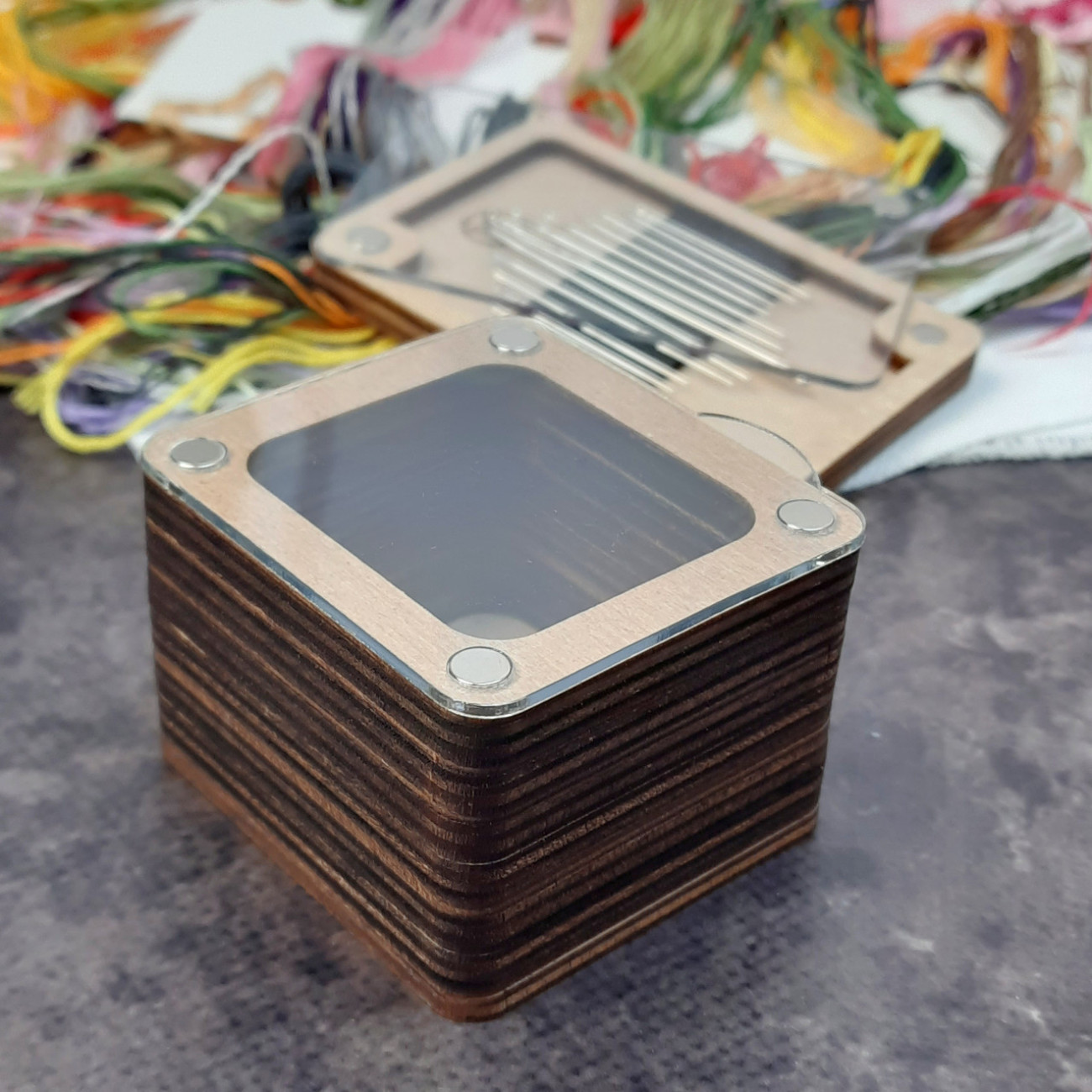 Подарунковий рукодільний набір №5 (скринька квадратна та прямокутна гольниця з голками та прозорими кришками)