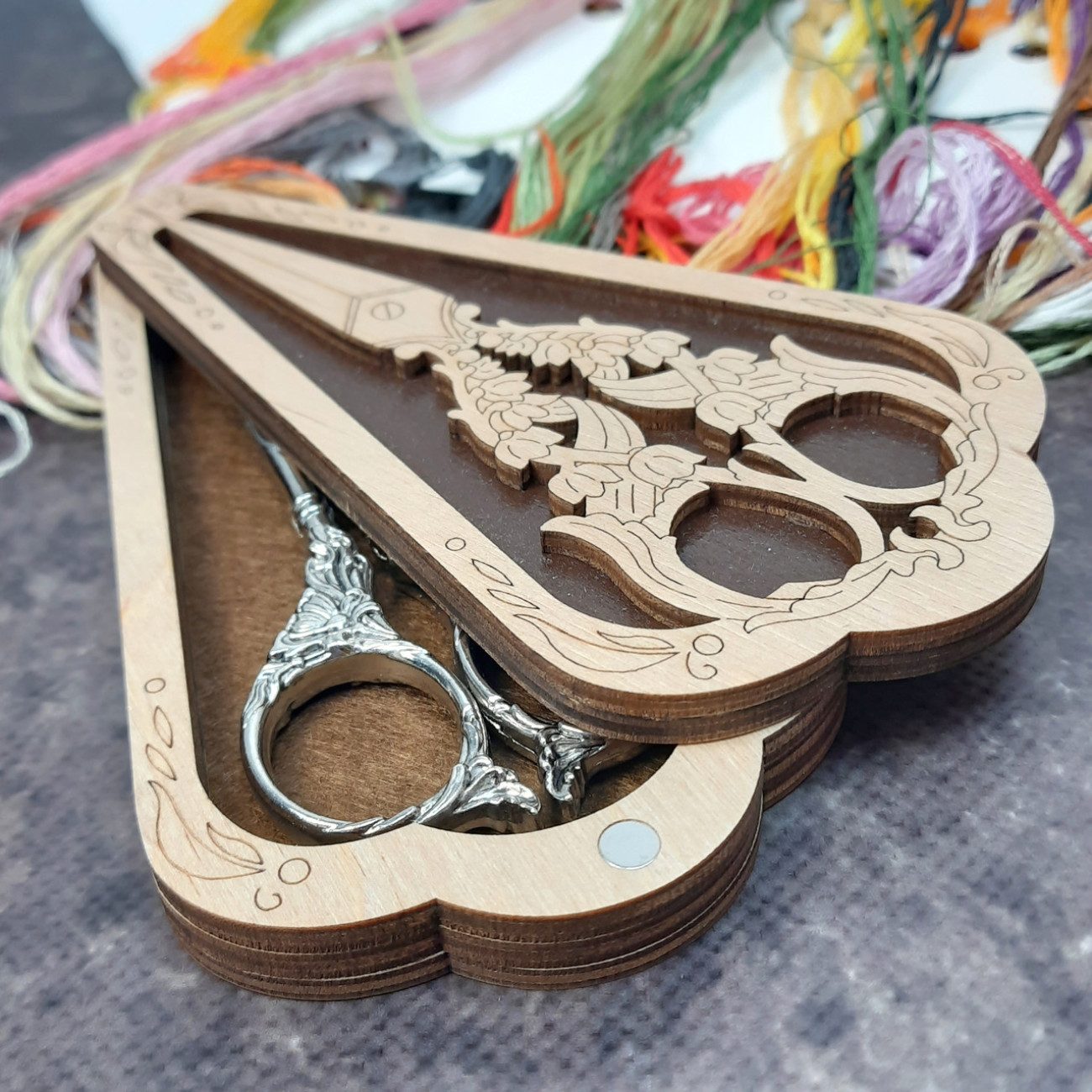 Скринька для ножиць та ножиці вінтажні Європейські (срібло)