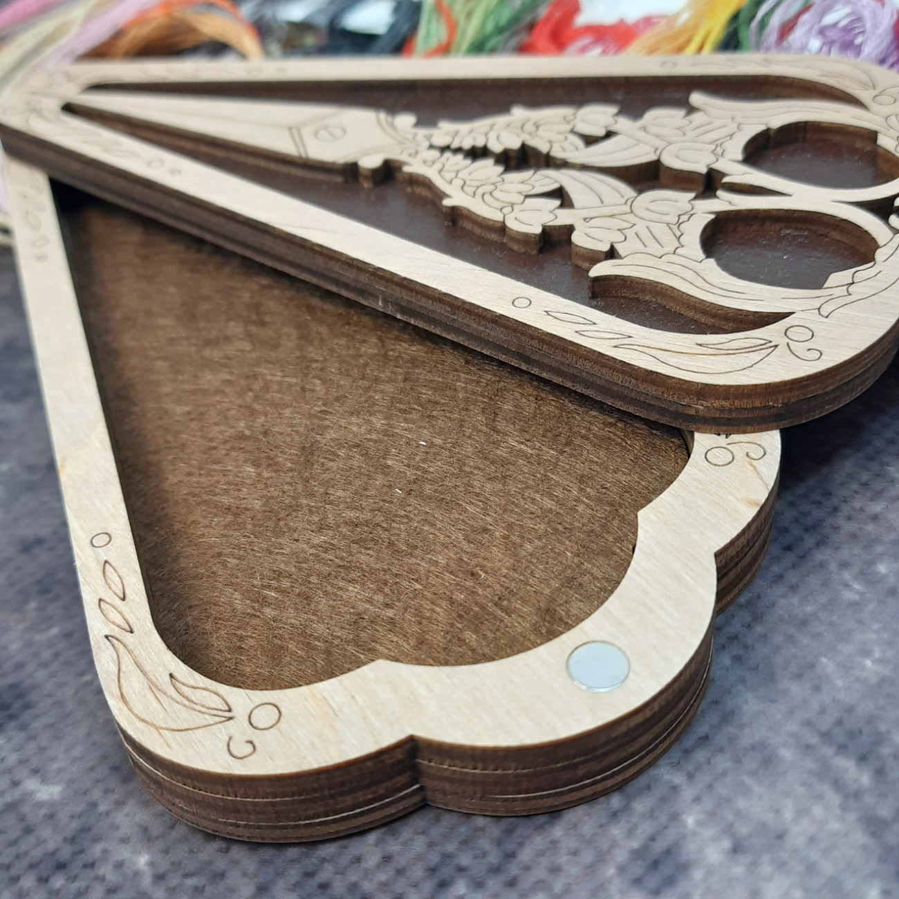 Скринька для ножиць та ножиці вінтажні Європейські (срібло)