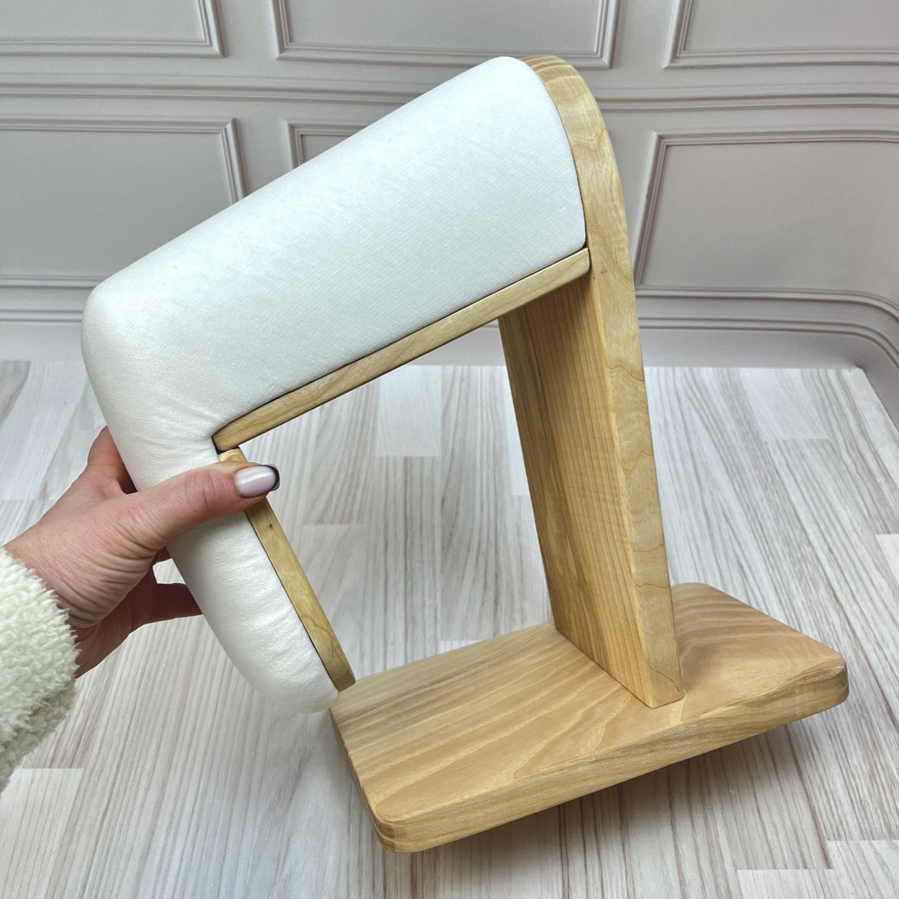 Кравецька колодка для ВТО Needle Craft Плече велике опукле Молочне