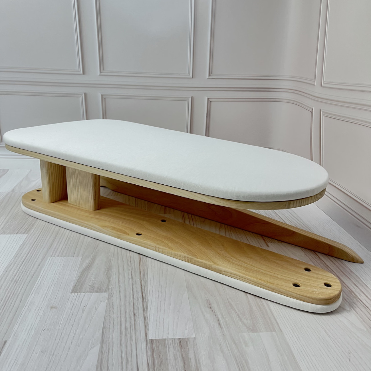 Кравецька колодка для ВТО Needle Craft Кабанчик потрійний Молочний