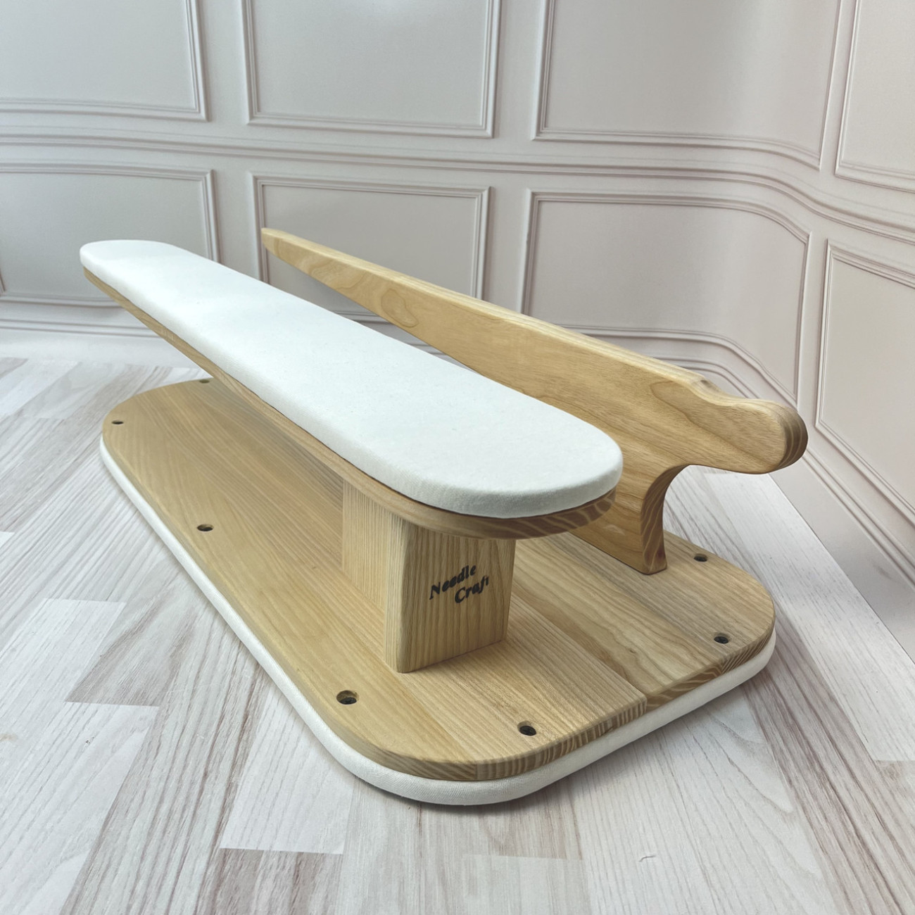 Кравецька колодка для ВТО Needle Craft Кабанчик потрійний Молочний