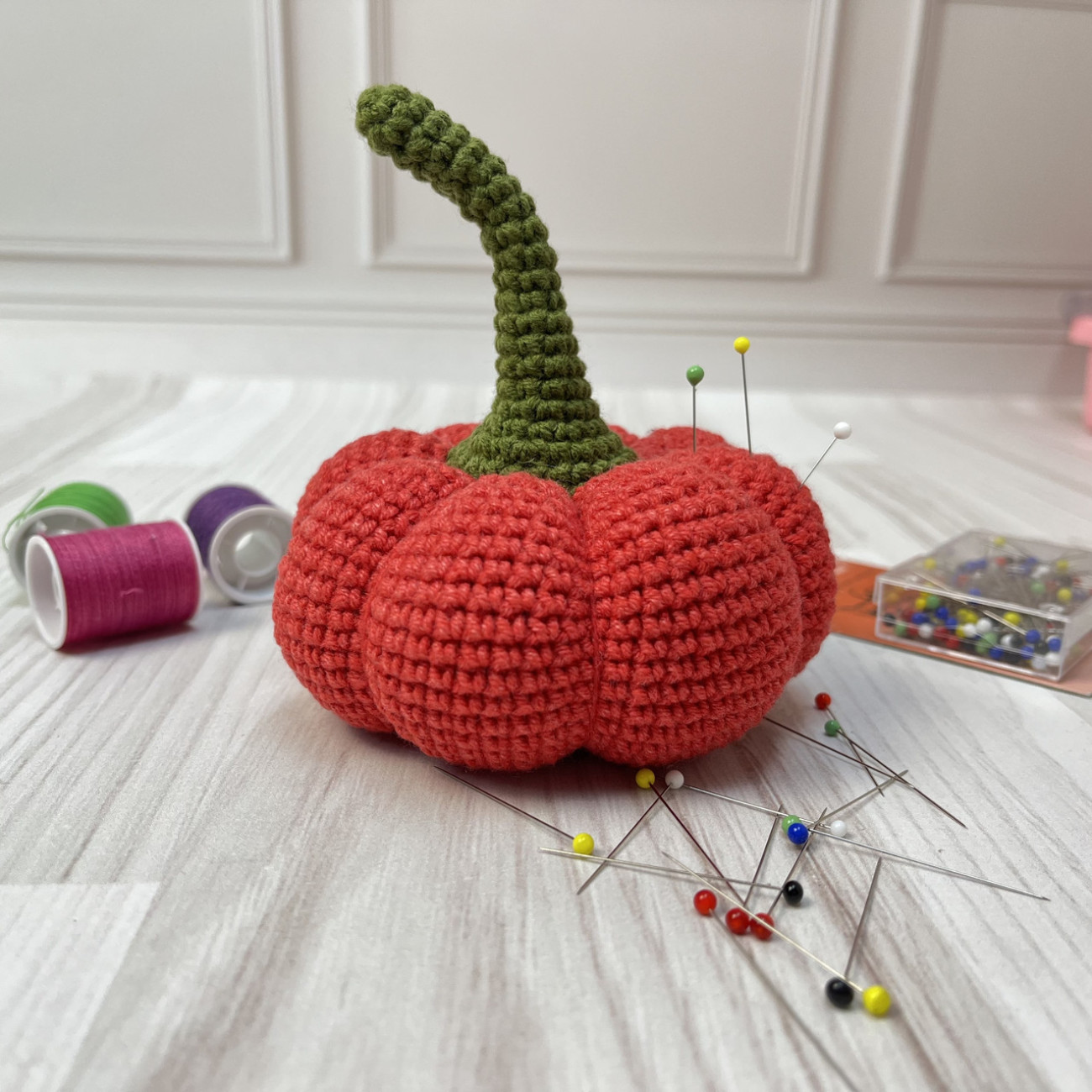 Гольниця-гарбуз Needle Craft (червона)