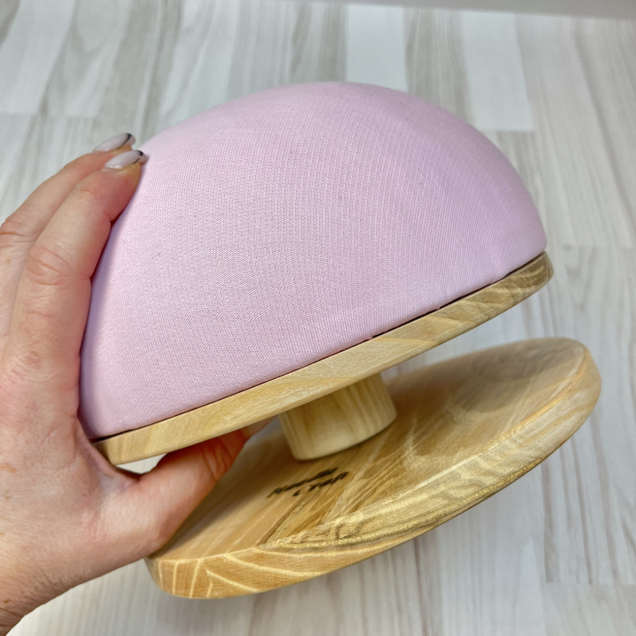 Кравецька колодка для ВТО Needle Craft Груди на підставці 20 см Рожева