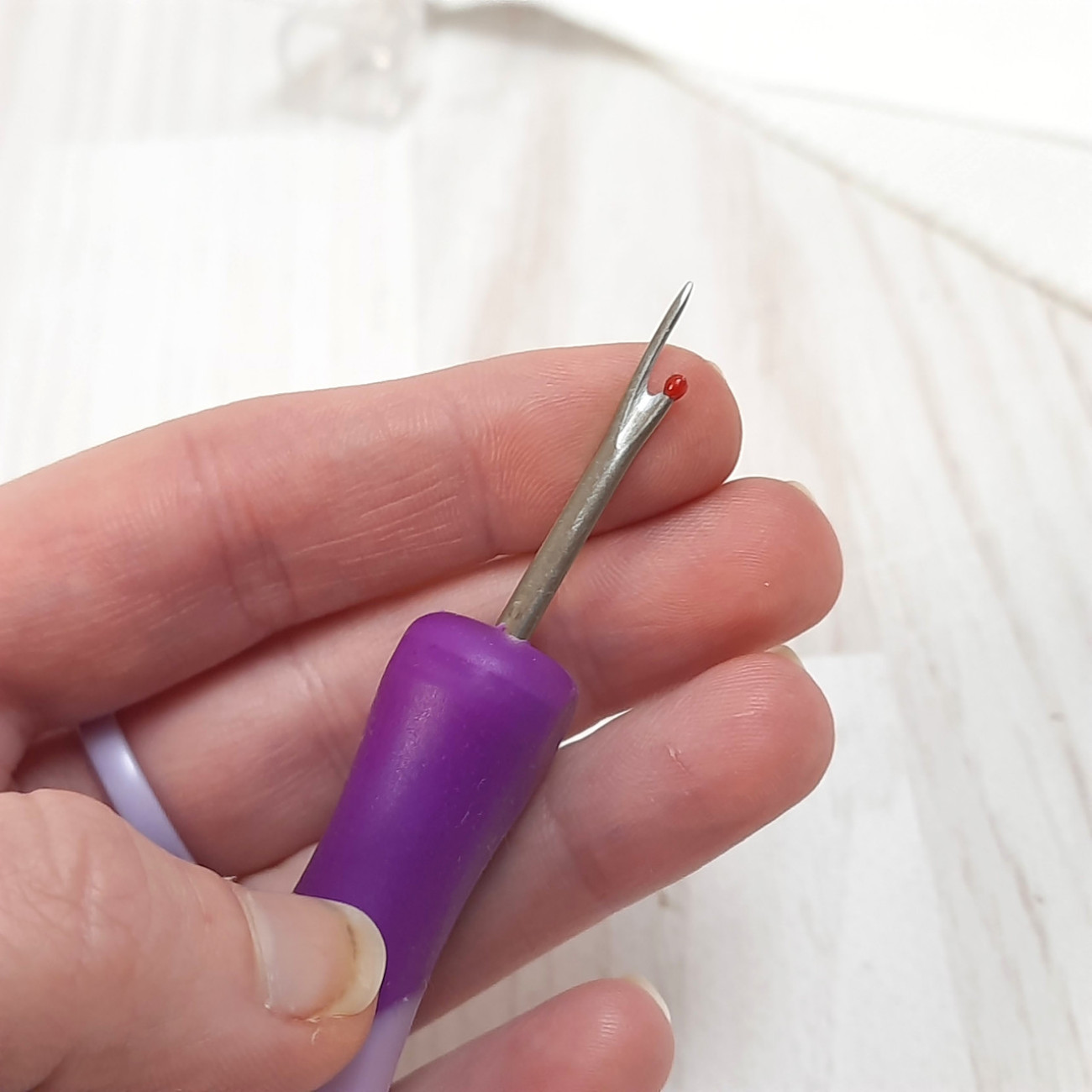 Розпорювач з прогумованою ручкою, фіолетовий (13см)